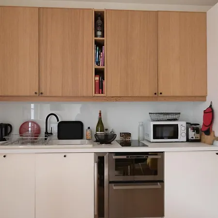 Charming Family Nest With Garden 아파트 파리