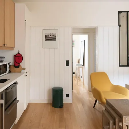 아파트 Charming Family Nest With Garden 파리