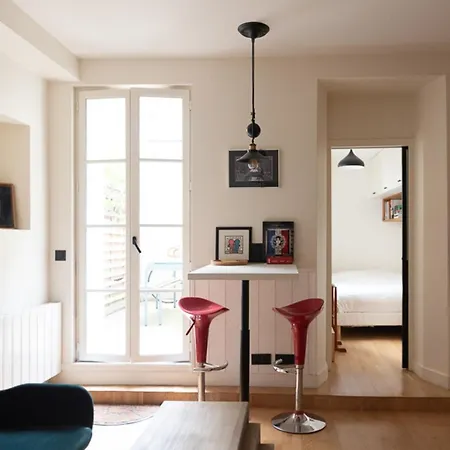 아파트 Charming Family Nest With Garden *